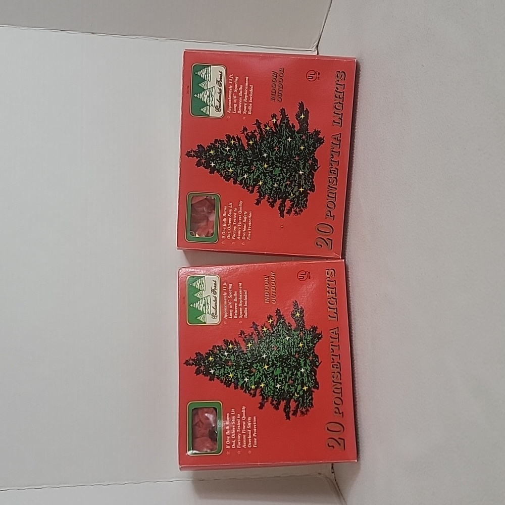 Vintage Enchanted Forest 20 Poinsettia Lights, Set Of 2
